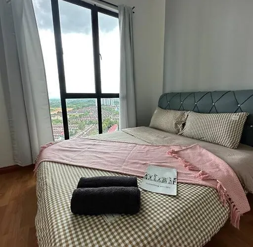 A2404 Platino 2Br Paradigmmall Netflix By Stay