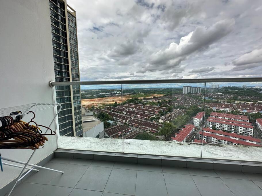 A2404 Platino 2br Paradigmmall Netflix By *