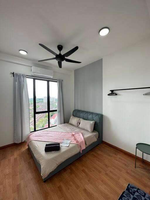A2404 Platino 2br Paradigmmall Netflix By * Johor Bahru